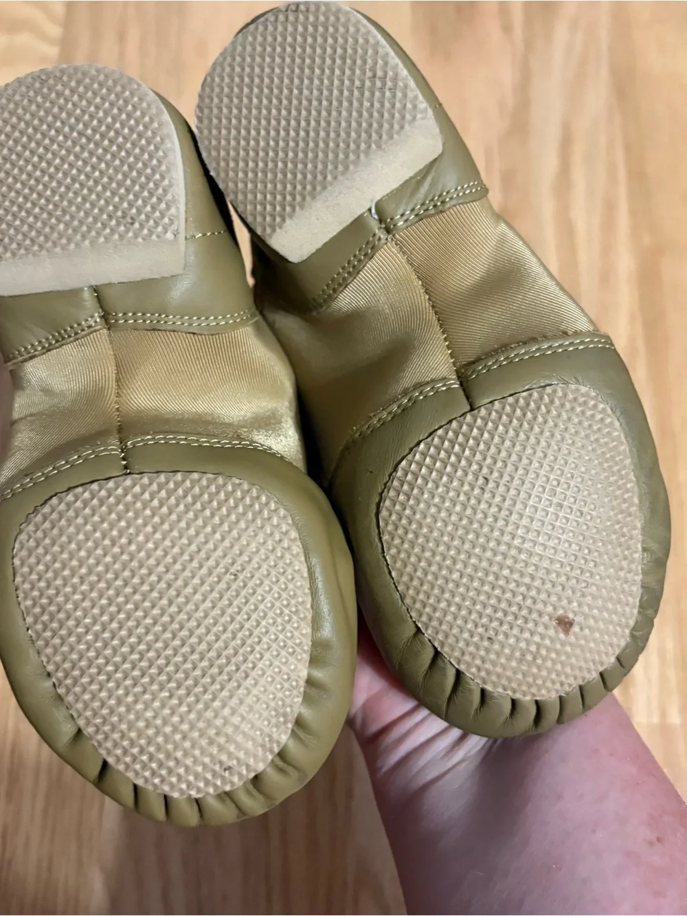 Tan Jazz Dance Shoes Sz 1 Kids Girls